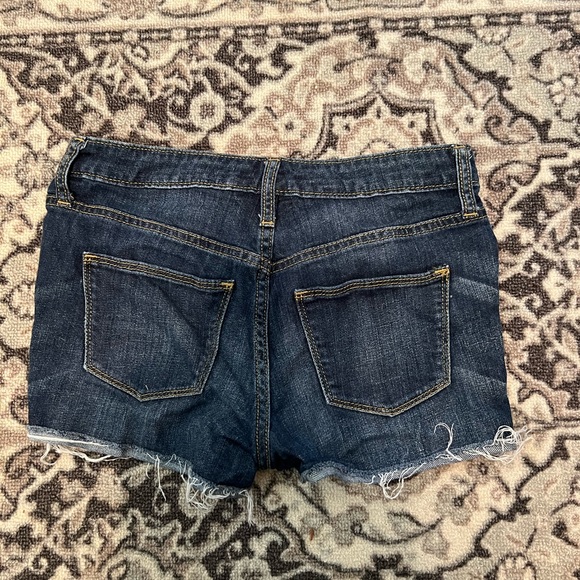 Universal thread shorts - Picture 3 of 3